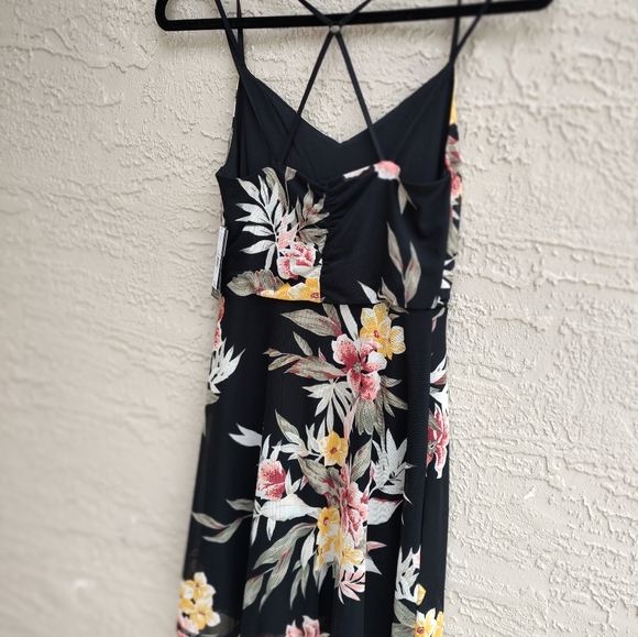 Volcom Black floral mesh overlay mini - Picture 6 of 12